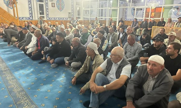 Kritik Açıklama: Beypazarı'nda Sabah Namazı Buluşmaları ve Okul Taşıtları Eğitimi: Gelişmeler Takip Ediliyor