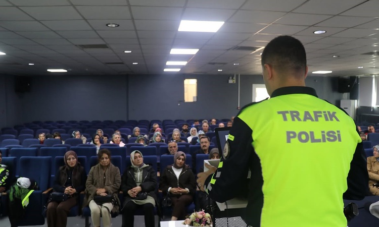 Kritik Açıklama: Bilecik Bozüyük'te 86 servis şoförü ve rehber personele güvenlik eğitimi verildi - Son Dakika