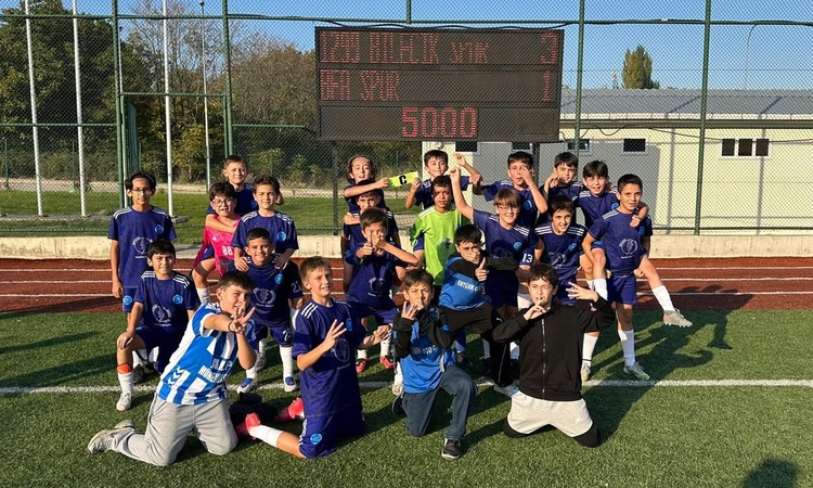 Kritik Açıklama: Bilecik derbisinde 1299 Bilecikspor, U12 Gençler Ligi'nde BFA'yı 3-1 yendi: Gelişmeler Takip