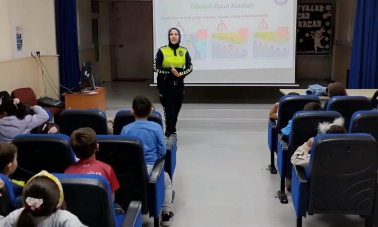 Kritik Açıklama: Bilecik'te Atatürk İlkokulunda 90 öğrenciye trafik güvenliği eğitimi verildi | İşte Tüm Ayrın