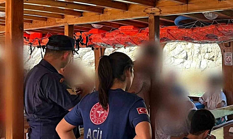 Kritik Açıklama: Bodrum açıklarında rahatsızlanan vatandaş Sahil Güvenlikçe tekneden tahliye edildi: Gelişmele