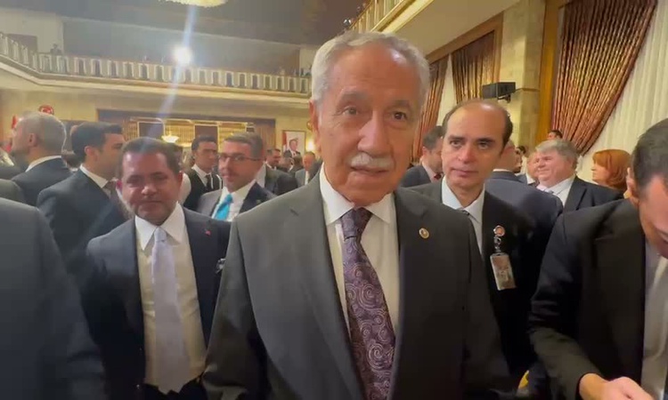 Kritik Açıklama: Bülent Arınç, fon krizinde 800 milyarlık kayıptan bahsedildiğini söyledi - Son Dakika Bilgile