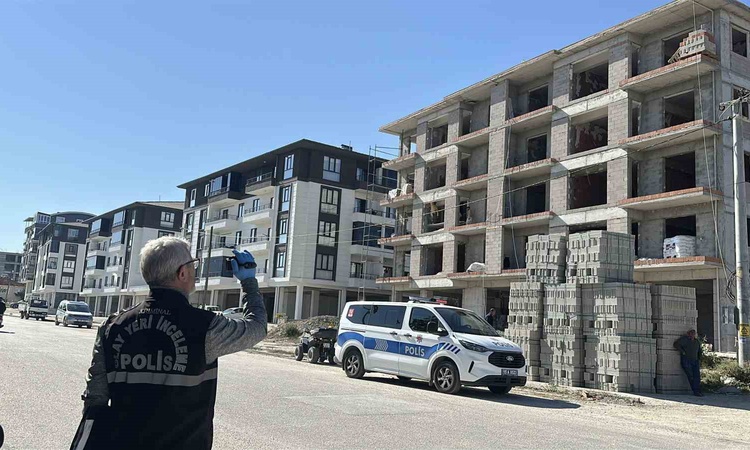 Kritik Açıklama: Burdur'da inşaatta rahatsızlanan 62 yaşındaki çatı ustası hastanede kurtarılamadı | İşte Tüm