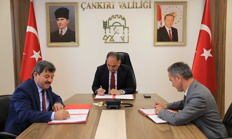 Kritik Açıklama: Çankırı'da ilkokul öğrencilerine yüzme, lise öğrencilerine kayak eğitimi verilecek: Gelişmele
