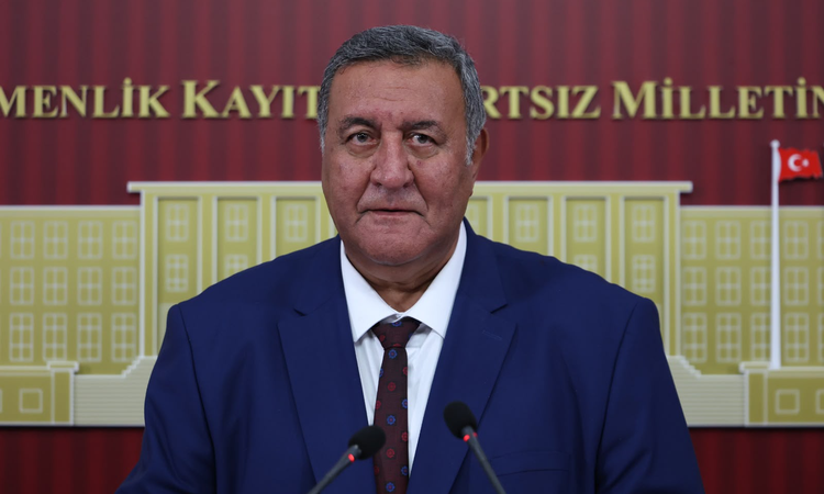 Kritik Açıklama: CHP'li Gürer, basın sorunları için Meclis Araştırma Önergesi'ni sundu: Gelişmeler Takip Edili