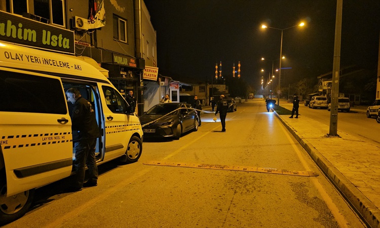 Kritik Açıklama: Çorum'da maskeli saldırgan iş yerine ateş açtı, saldırıda hasar oluştu | İşte Tüm Ayrıntılar