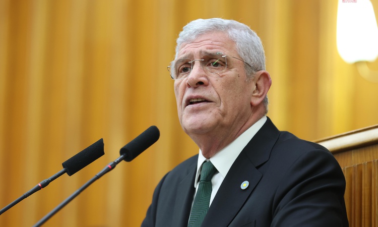Kritik Açıklama: Dervişoğlu, AYM önünde intihar eden emekli polis için iktidarı vicdana davet etti ve Merak Ed