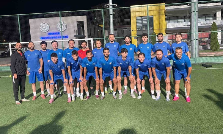 Kritik Açıklama: Develispor yeni sezon hazırlıklarına antrenör Eren Çalapverdi ile resmen start aldı