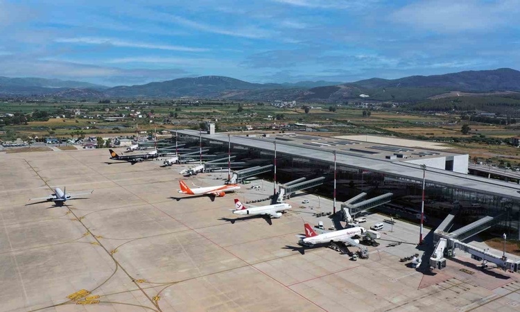 Kritik Açıklama: DHMİ, Milas-Bodrum Havalimanı'nın eylül yolcu sayısını 677 bin 628 olarak tüm detaylarıyla pa