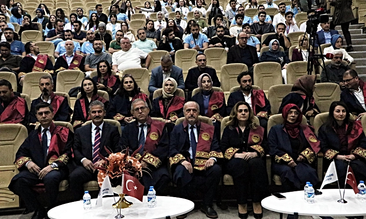 Kritik Açıklama: Doç. Dr. Uygur, kumar bozukluğunu uyuşturucu bağımlılığıyla aynı kategoride gördü: Gelişmeler