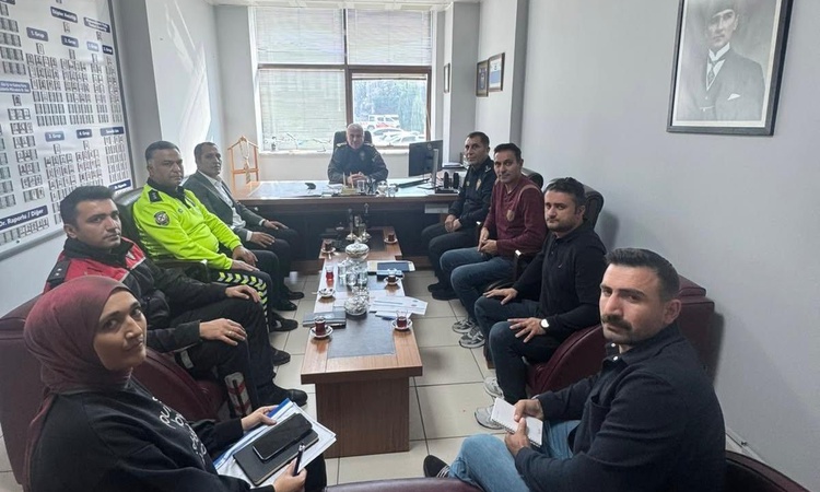 Kritik Açıklama: Düzce Emniyet Müdürü Ergüder, asayiş personeliyle güvenlik tedbirlerini değerlendirdi | İşte