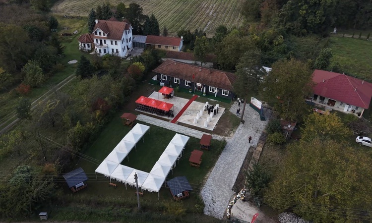 Kritik Açıklama: Düzce'de tamamı kadınlardan oluşan kooperatif Nihal Altındağ başkanlığında açıldı