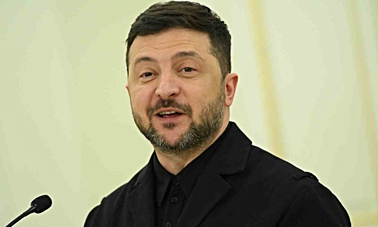 Kritik Açıklama: Ekranlardan cepheye: Ukrayna Devlet Başkanı Zelenskiy’nin çalkantılı siyasi serüveni | İşte T