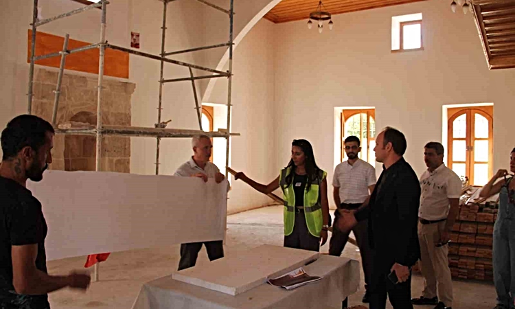 Kritik Açıklama: Erzin’de Mustafalı Camisi’nin restorasyon çalışmaları sürüyor ve Merak Edilenler