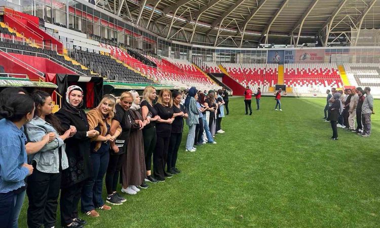 Kritik Açıklama: Erzincan’da özel güvenlik görevlilerine spor güvenliği eğitimi