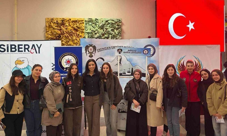 Kritik Açıklama: Erzincan'da polis, 9 bin 600 üniversite öğrencisine bilgilendirme çalışması yaptı - Son Dakik