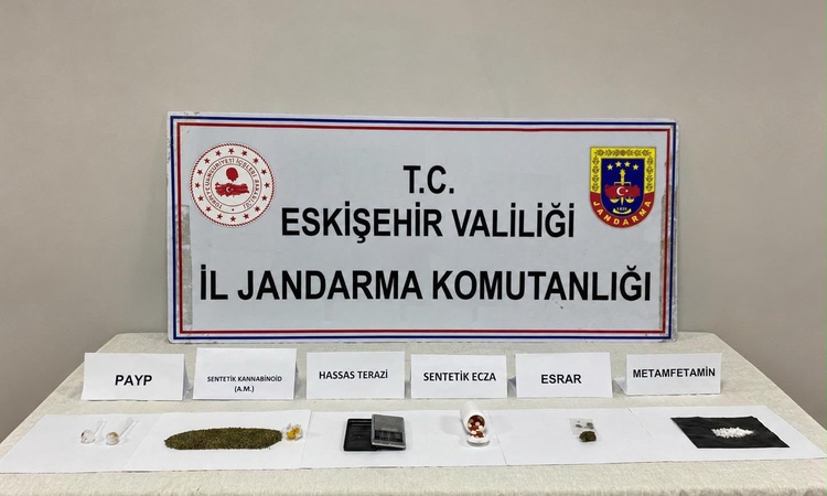 Kritik Açıklama: Eskişehir Gökmeydan'da uyuşturucu operasyonunda 1 şüpheli hakkında tutuklama kararı verildi v