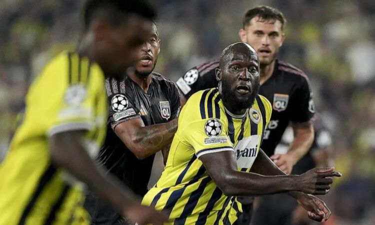 Kritik Açıklama: Fenerbahçe 11'i! Lyon Fenerbahçe maç kadrosu ilk 11'ler netlik kazandı mu? Lyon FB maç kadros