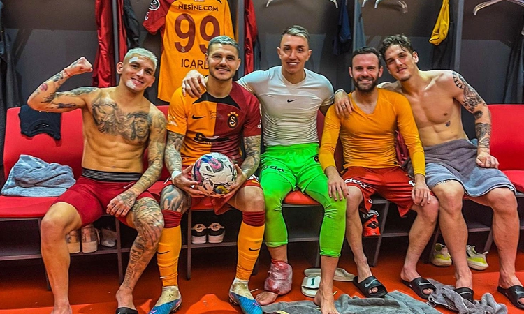 Kritik Açıklama: Galatasaray'ın eski yıldızı futbolu bıraktı - Son Dakika Bilgileri