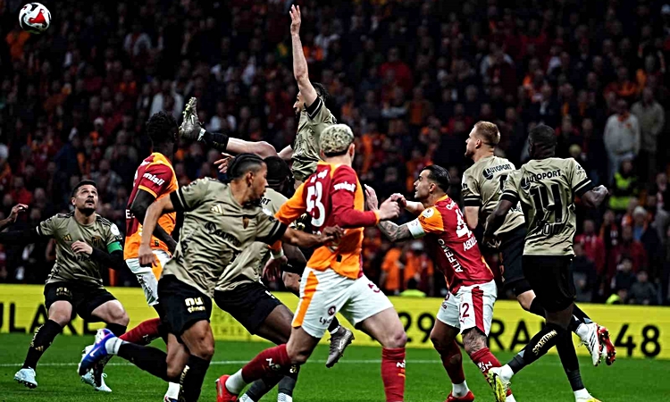 Kritik Açıklama: Galatasaray ile Kocaelispor 43. randevuda