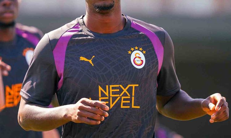 Kritik Açıklama: Galatasaray, Sporting Maçı Hazırlıklarını Sürdürüyor - Son Dakika Bilgileri