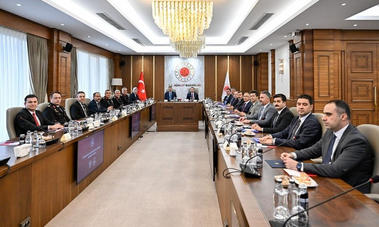 Kritik Açıklama: Gürlek ve Çiftçi, DOLUNAY Projesi kapsamında dolandırıcılıkla mücadeleyi görüştü - Son Dakika