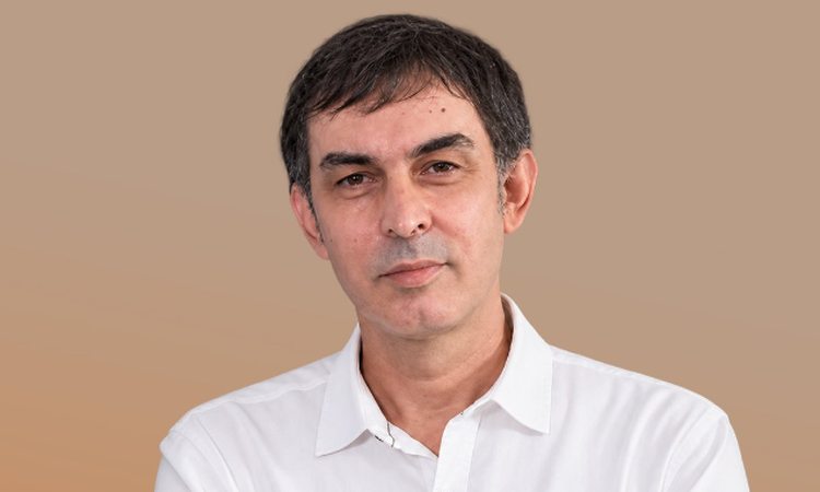 Kritik Açıklama: Halkevleri, gazeteci Bahadır Özgür'ün fon haberi nedeniyle gözaltısına tepki gösterdi - Son D