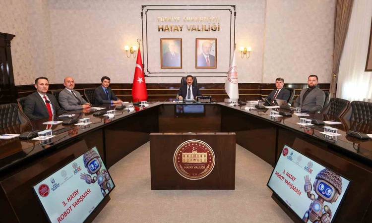 Kritik Açıklama: Hatay Valisi Mustafa Masatlı, HatayBOT Robot Yarışması'nın üçüncüsü için brifing aldı - Son D