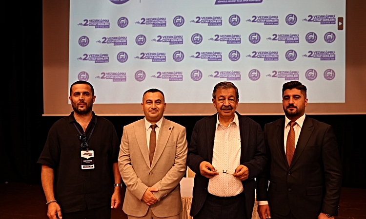 Kritik Açıklama: Hayati İnanç, Vezirköprü Kitap Günleri'nde okurlarıyla söyleşti ve kitap imzaladı ve Merak Ed
