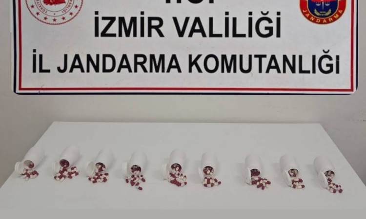 Kritik Açıklama: İzmir'in Seferihisar ilçesinde 563 sentetik hap ele geçirildi, 2 şüpheli hakkında tutuklama k