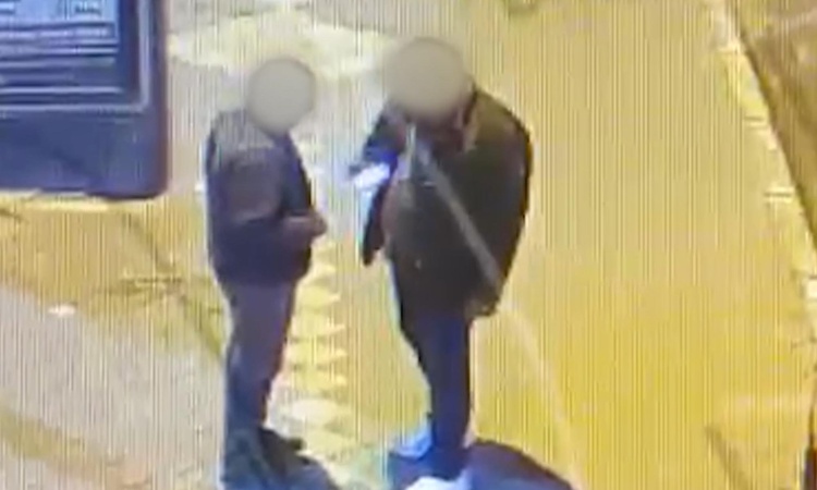 Kritik Açıklama: Iğdır'da bıçak tehdidiyle cep telefonu gasbeden S.B. (33) hakkında tutuklama kararı verildi