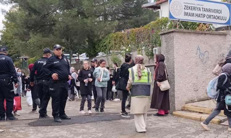 Kritik Açıklama: Kahramanmaraş’ta 20 öğrenci hastaneye kaldırıldı