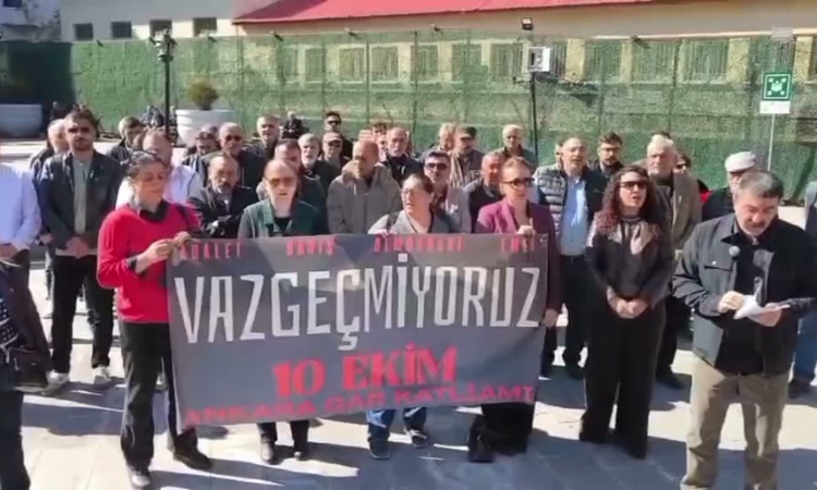 Kritik Açıklama: Kars'ta 10 Ekim Ankara Gar Katliamı'nda yaşamını yitiren 104 kişi anıldı