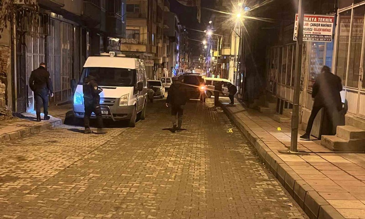 Kritik Açıklama: Kastamonu Taşköprü'de bıçakla ağır yaralayan sanıklara 10 ve 6 yıl 8 ay hapis verildi ve Mera
