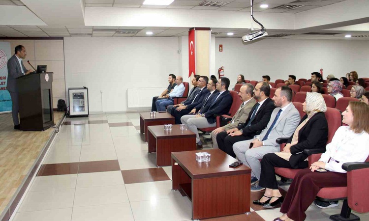 Kritik Açıklama: Kayseri Devlet Hastanesinde yeni pratisyen hekimlere uyum eğitimi resmen start aldı ve Merak