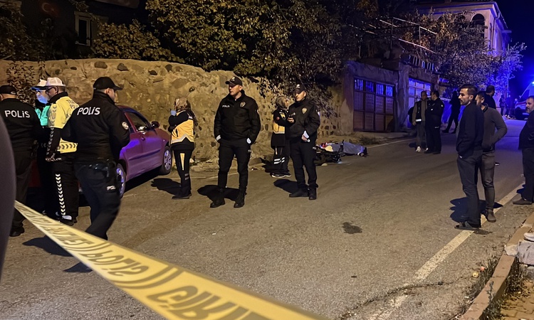 Kritik Açıklama: Kayseri'de motosiklet otomobille çarpıştı, 17 yaşındaki sürücü öldü, 1 kişi yaralandı: Gelişm