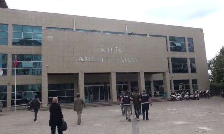 Kritik Açıklama: Kilis'te nitelikli dolandırıcılık operasyonunda yakalanan 5 şüpheliden 3'ü hakkında tutuklama