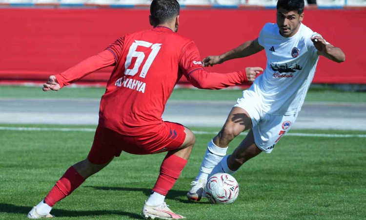 Kritik Açıklama: Kırıkkale FK, Yeni Mersin İdmanyurdu'nu 3-0 yenerek sezonun ilk galibiyetini aldı ve Merak Ed