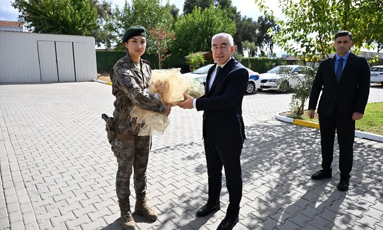 Kritik Açıklama: Kocaeli İl Emniyet Müdürü iken atanan Faruk Karaduman, Aydın'daki görevine resmen start aldı:
