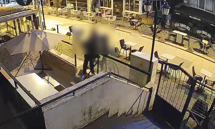 Kritik Açıklama: Kocaeli İzmit'te 6 kafede hırsızlık yapan 3 şüpheli yakalanarak gözaltına sevk edildi: Gelişm