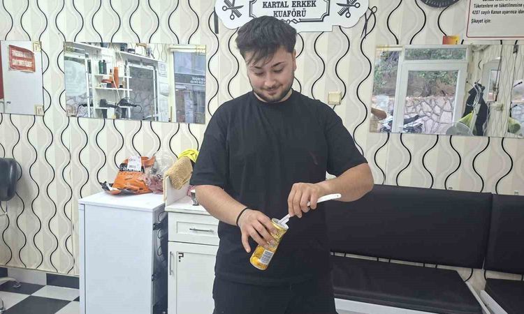 Kritik Açıklama: Kuaförden anlamlı uygulama: Jiletleri çöpe atmıyor, geri dönüşüme gönderiyor: Gelişmeler Taki