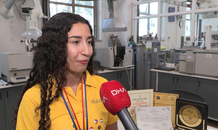 Kritik Açıklama: LGS birincisi Bengisu Ece Bakırdere'ye uzayda çifte altın madalya