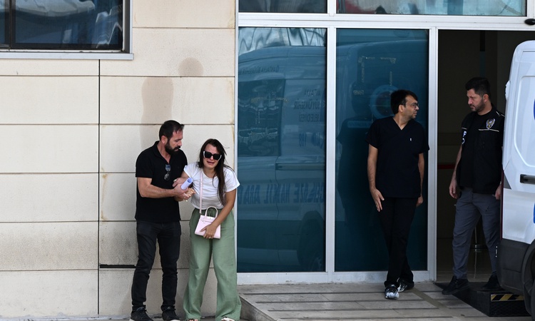 Kritik Açıklama: Manavgat'taki kazada ölen Rus kadının cenazesi Antalya Adli Tıp Kurumu'ndan alındı