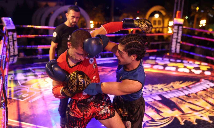 Kritik Açıklama: Manisa Alaşehir'de Geleneksel Muaythai Gecesi 18 milli sporcuyla yapıldı - Son Dakika Bilgile