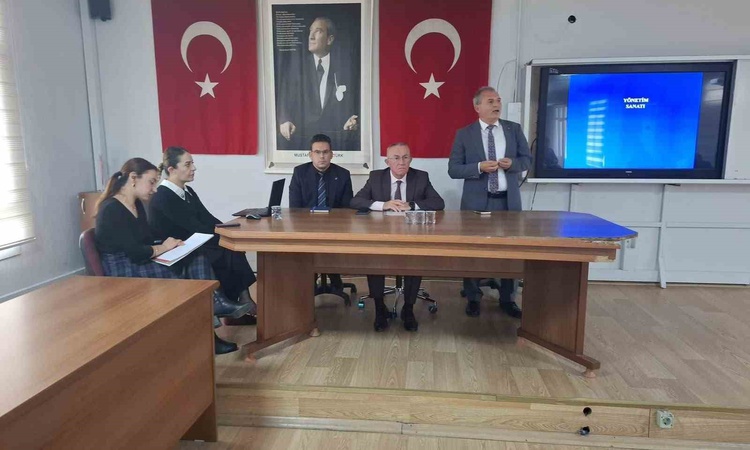 Kritik Açıklama: Manisa Sarıgöl'de okul güvenliği ve protokol kurallarına ilişkin toplantı yapıldı