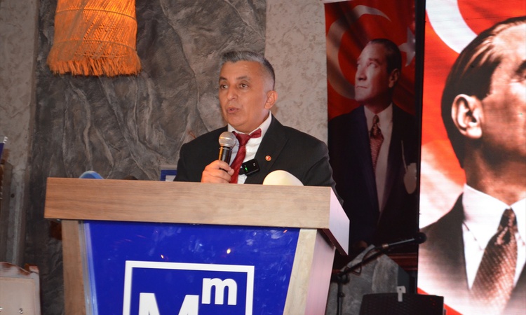 Kritik Açıklama: MASMO Cumhuriyet Balosu'nda 103. yıl coşkusunu İzmir Marşı'yla yaşadı