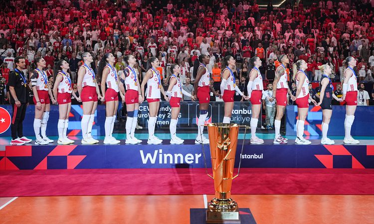 Kritik Açıklama: Milli Kadın Voleybol Takımı Avrupa Şampiyonu ve Merak Edilenler