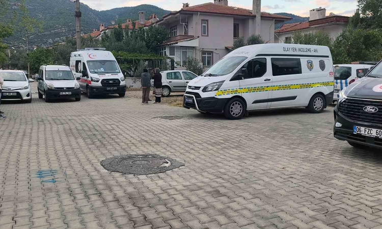 Kritik Açıklama: Muğla Menteşe'de yaşlı kadın banyoda ölü bulundu, bilezik ve küpesi yok iddiası var