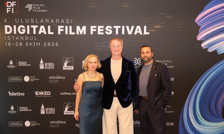 Kritik Açıklama: Owen Teale kimdir? Game of Thrones'un Ser Alliser'ı İstanbul'da ödül aldı | İşte Tüm Ayrıntıl
