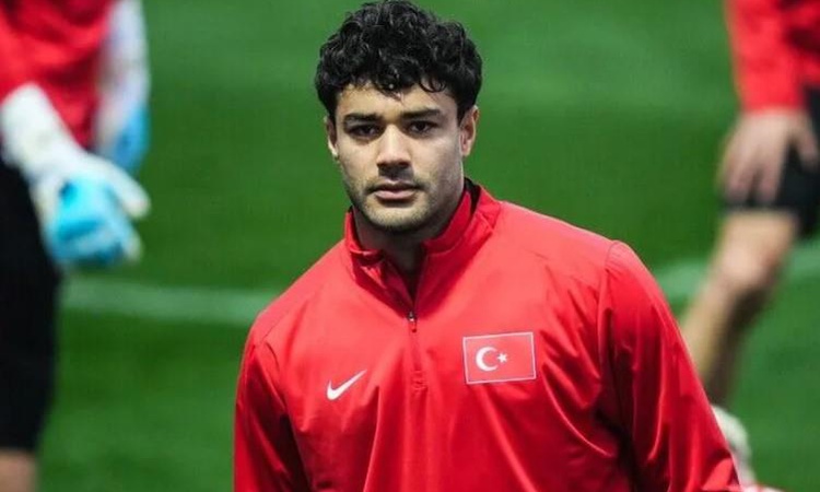 Kritik Açıklama: Ozan Kabak hangi takımda oynuyor, Ozan Kabak nerede oynuyor? ve Merak Edilenler